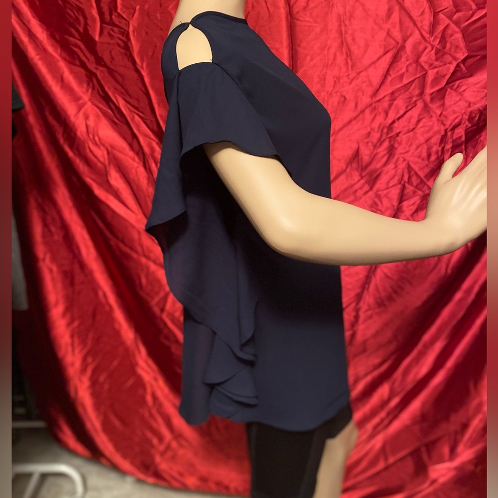 Blue top size M